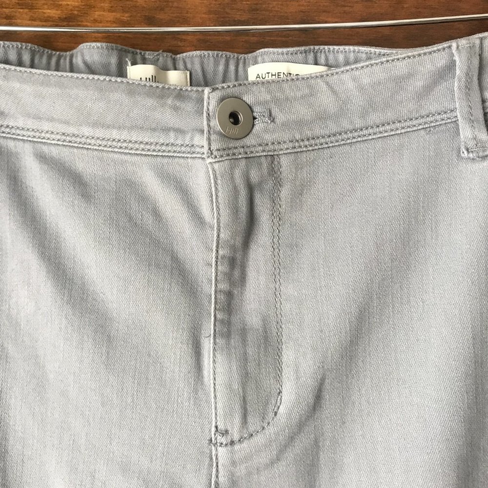 J. Jill Blue w/Ombre Leg Authentic Fit Slim Ankle Jeans Size 18 - Picture 4 of 14